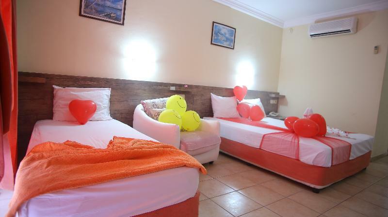 Sayanora Hotel Side Bagian luar foto